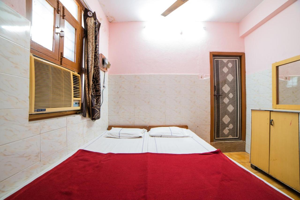 Hotel O Sree Radha Lodge Near Snow World Secunderabad Exterior photo