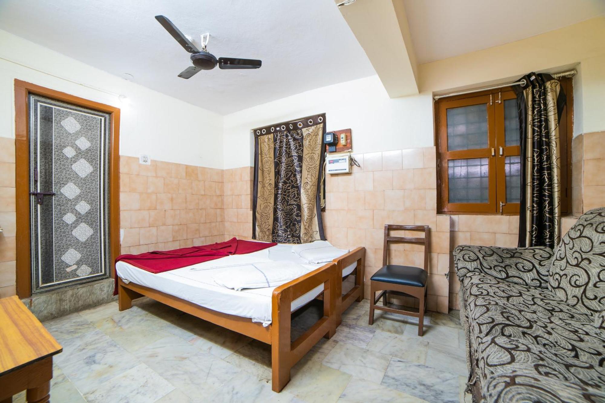 Hotel O Sree Radha Lodge Near Snow World Secunderabad Exterior photo