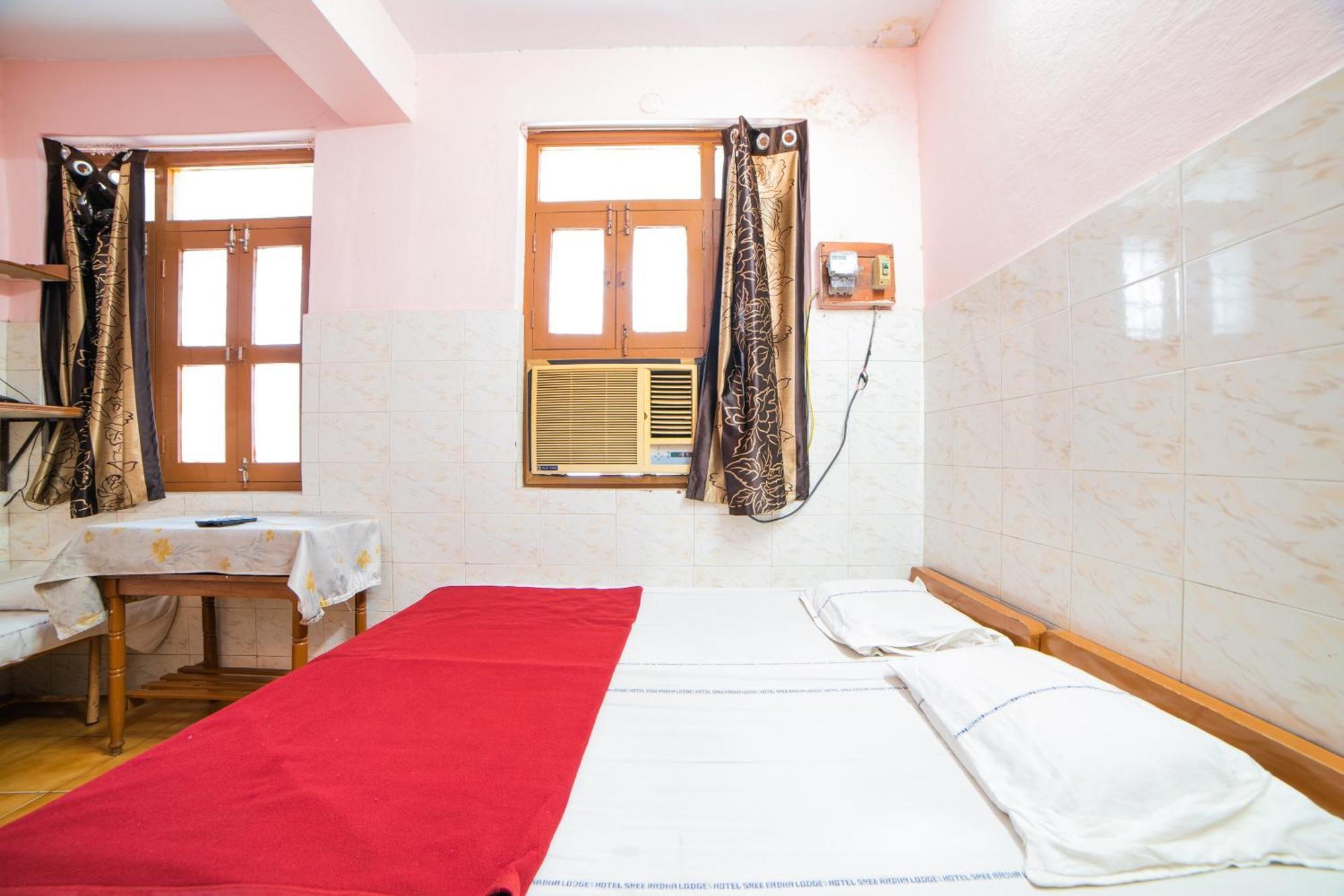 Hotel O Sree Radha Lodge Near Snow World Secunderabad Exterior photo