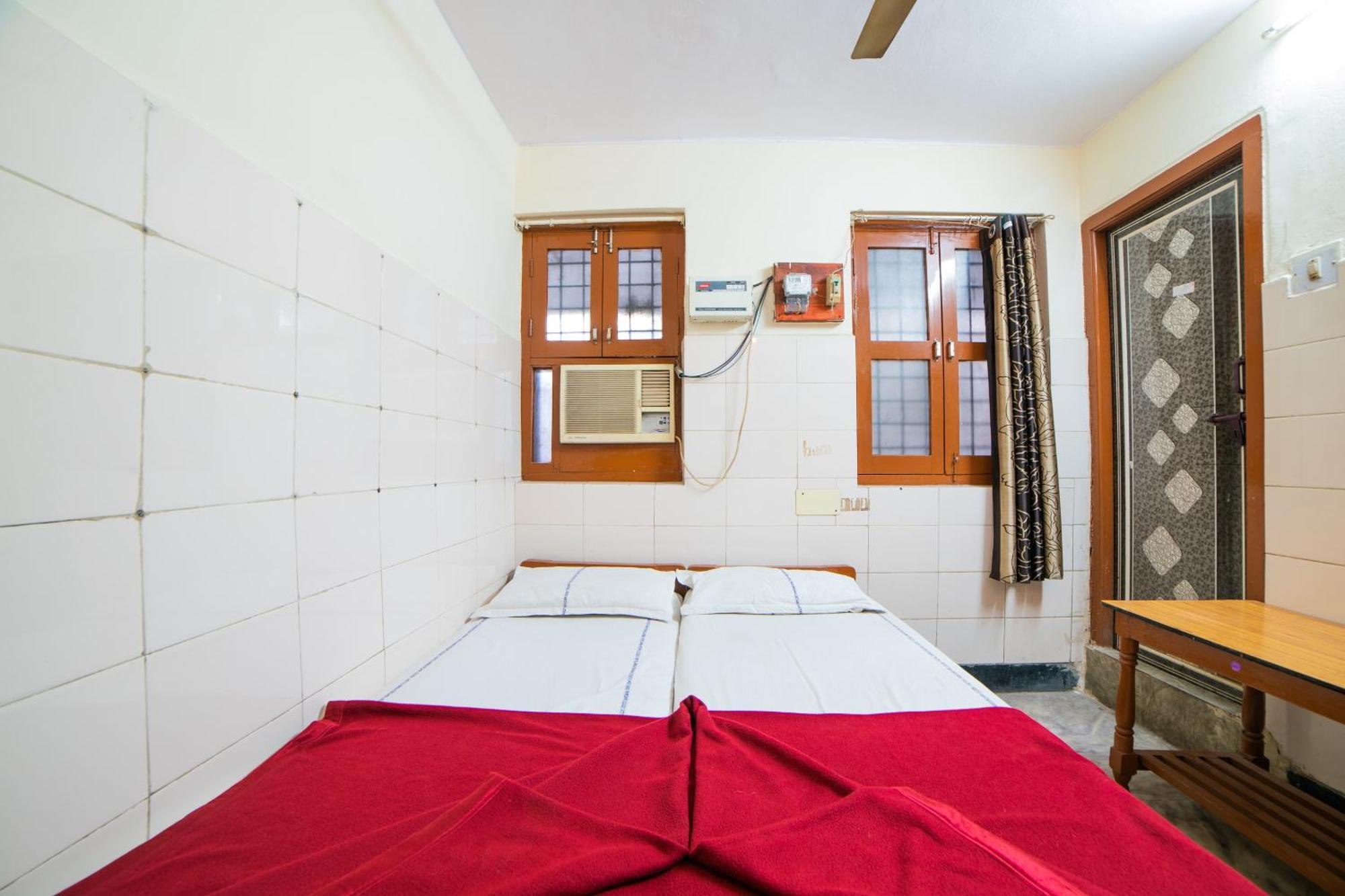Hotel O Sree Radha Lodge Near Snow World Secunderabad Exterior photo